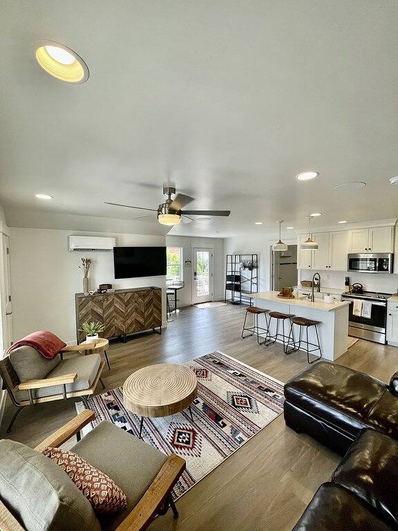 Casita Retreat Apt: full kitchen, Sleeps 4, near Sand Hollow, Zions, & St George in Hurricane, Zion Nationalpark