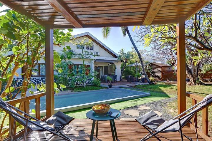 Villa pour 8 personnes, avec terrasse et piscine