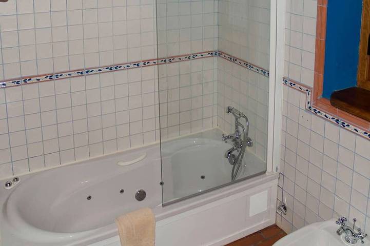 Apartamento entero, Apartamento tipo duplex con 1 dormitorio y altillo de tatami in Manjirón, Puentes Viejas