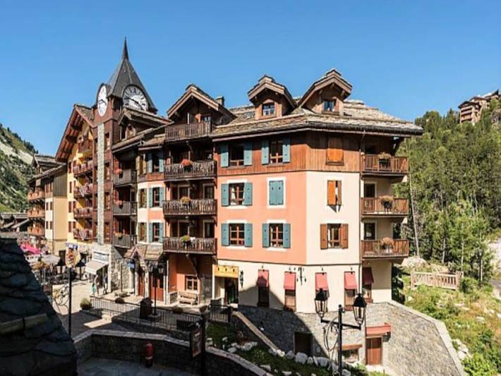 Gîte pour 4 personnes, avec balcon ainsi que sauna et piscine, adapté aux familles à Bourg-Saint-Maurice