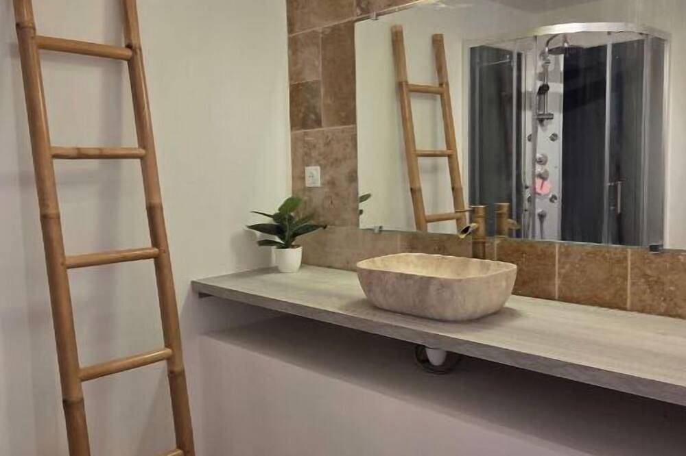 Charming Breton home 10 minutes from the sea in Ploufragan, Côte de Goëlo