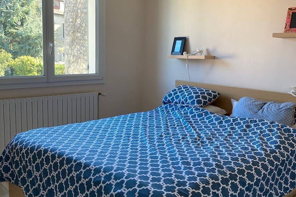 Maison Familiale et Lumineuse à 5mn de la Gare et 20 mn des Plages in Caen, Caen region