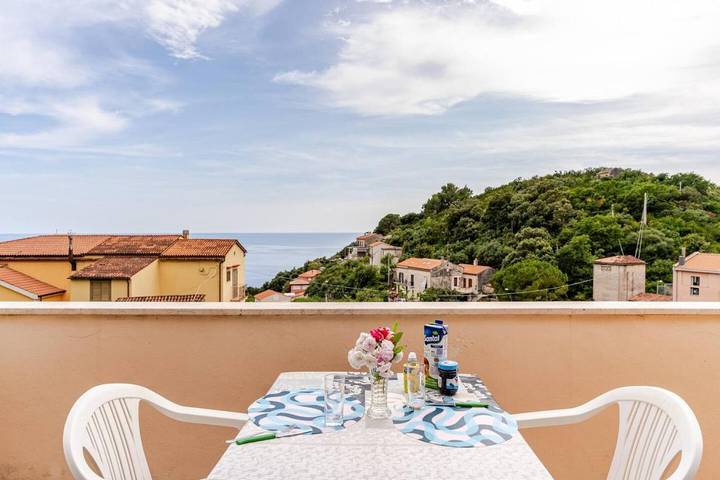 Ferienhaus für 6 Personen, mit Garten und Ausblick in Maratea