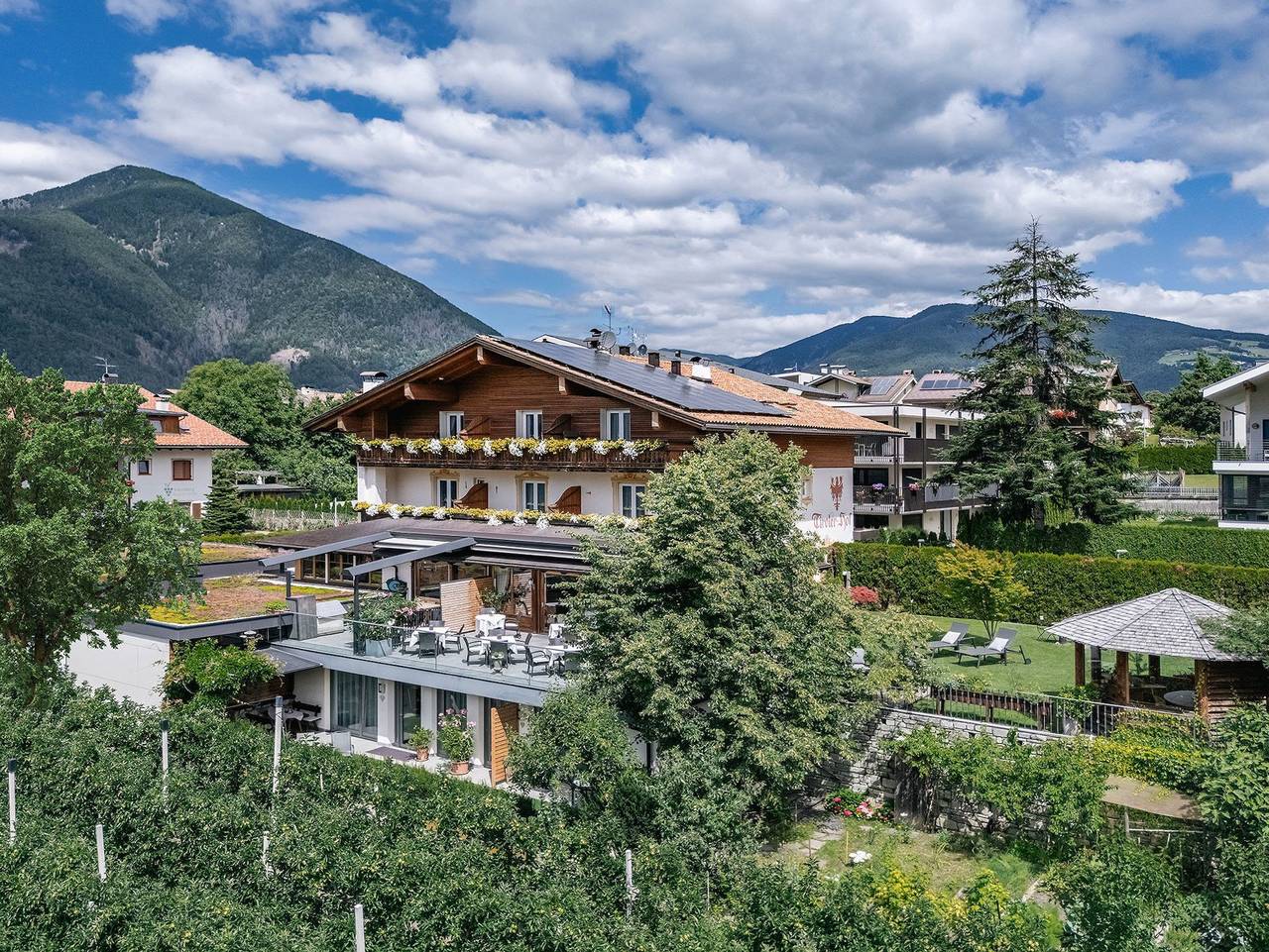 Ganze Ferienwohnung, Pension Tirolerhof - Einzelzimmer in Raas, Natz-Schabs