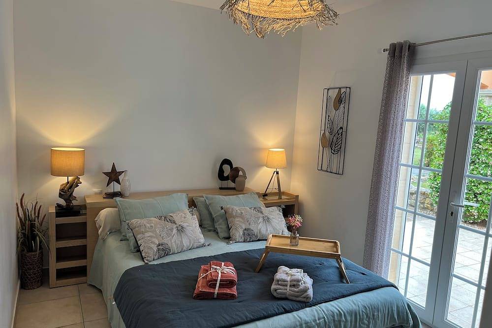 Villa De Prestige 190 M2 , 25 minutes de la mer. Étang de Thau ,Sète, Pézenas in Plaissan, Région de Lodève