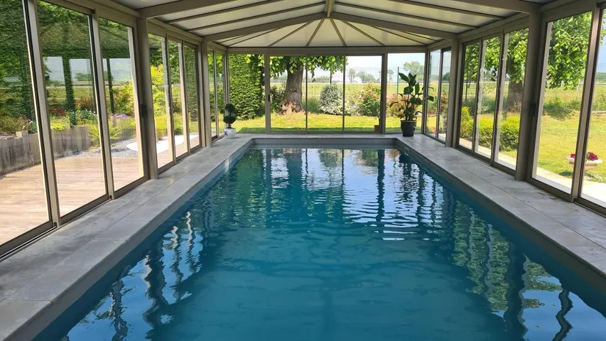 Chalet para 12 personas, con jardín y piscina además de jacuzzi y sauna, Familias con niños - 1