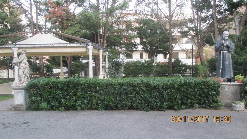Hotel per 4 persone, con panorama e giardino, con animali domestici a Sant'Egidio del Monte Albino