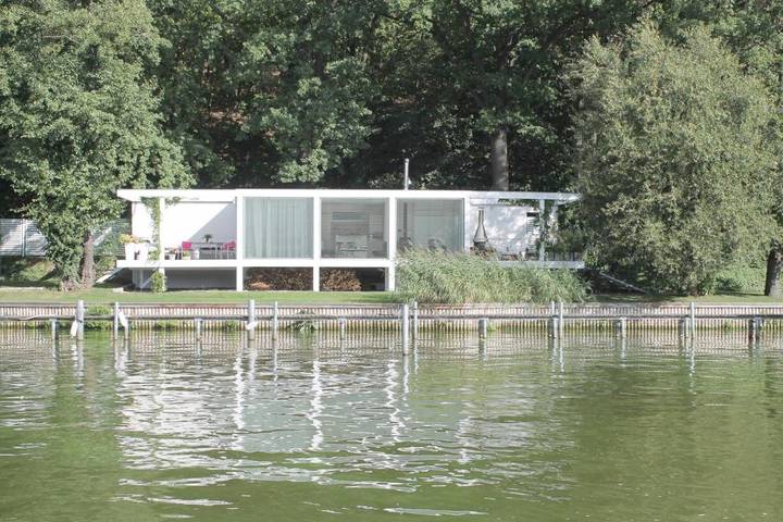 Boot für 2 Personen, mit Terrasse und Garten sowie Seeblick und Ausblick