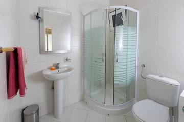 Villa voor 7 Personen in Podi-Sasovići, Montenegro, Afbeelding 4