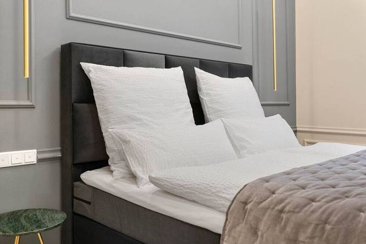 Ganze Wohnung, New | Luxus Studio | Center | Netflix | Kingbed in Augsburg-Innenstadt, Augsburg