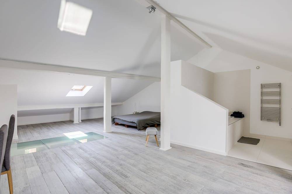 Entire apartment, Le Loft de Rovorée - Exceptional in Yvoire, Thonon-les-Bains region