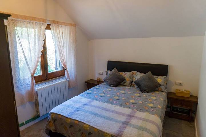 Casa tradicional aragonesa en Espierba Ordesa y Monte Perdido, Valle de Pineta in Bielsa, Pirineo Aragonés