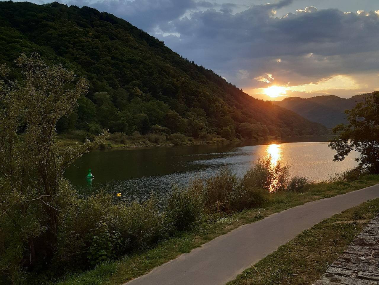 B&B Haus Moselliebe - Comfort Zimmer mit Balkon und Moselblick in Ediger-Eller, Cochem-Zell