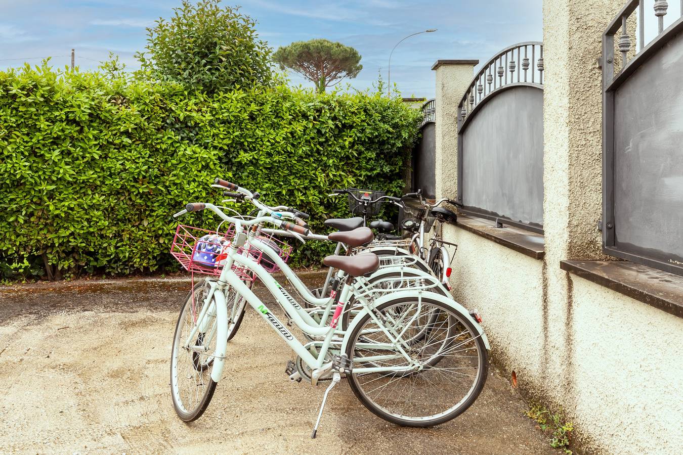 Casa Umbé" con terrazza privata e Wi-Fi, una casa vacanze per famiglie in Marina di Pietrasanta, Pietrasanta