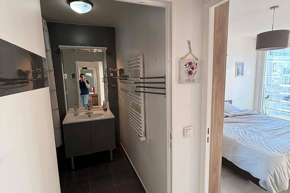 Ganze Wohnung, Apartment near Paris Orly/Tgv/Rer/Trameway/Bus in Massy, Essonne