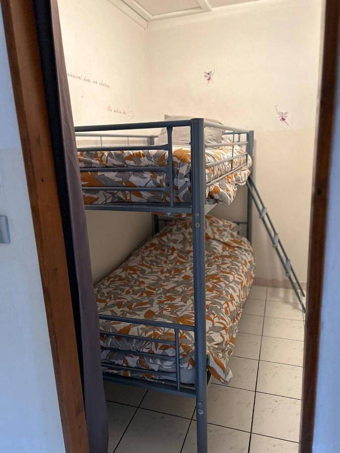 Gîte pour 4 personnes, avec terrasse et vue, animaux acceptés à Burzet - 2