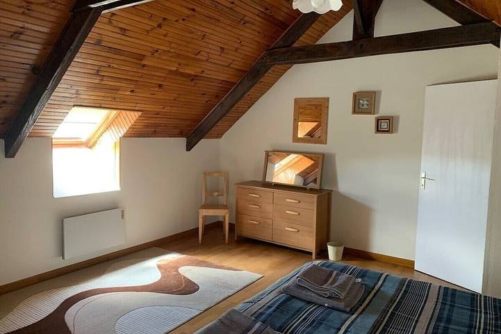 Gîte pour 5 personnes, avec jardin et terrasse, animaux acceptés à Caurel - 3