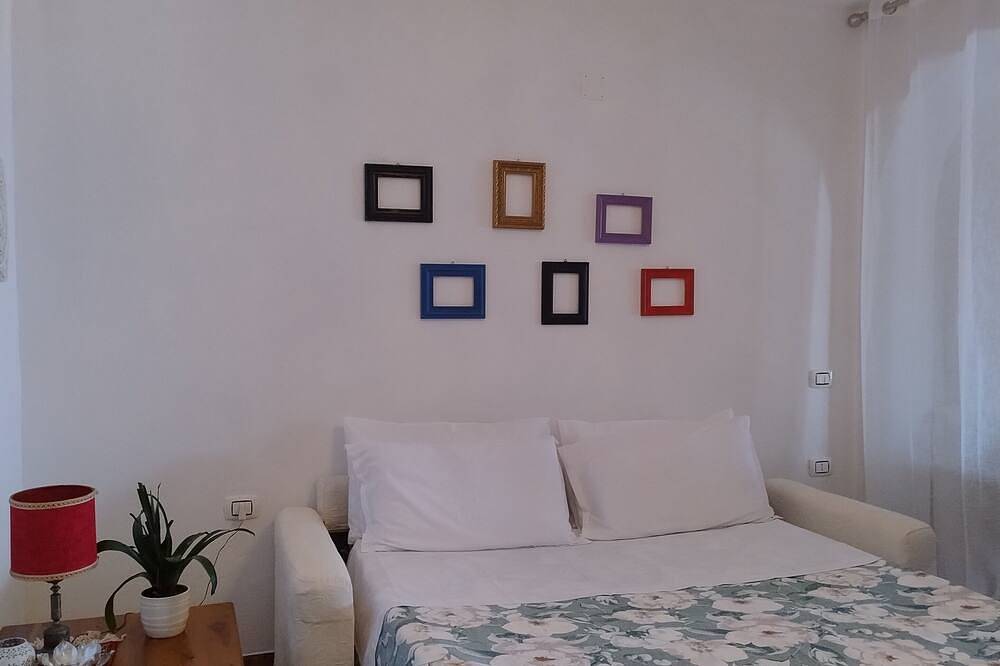 Un angolo di paradiso con bellissima vista mare e panoramica sull'isola Dino in Praia a Mare, Costa Tirrenica Calabria