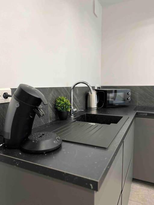 Appartement entier, One-Bedroom Apartment in Sevran, Seine-Saint-Denis