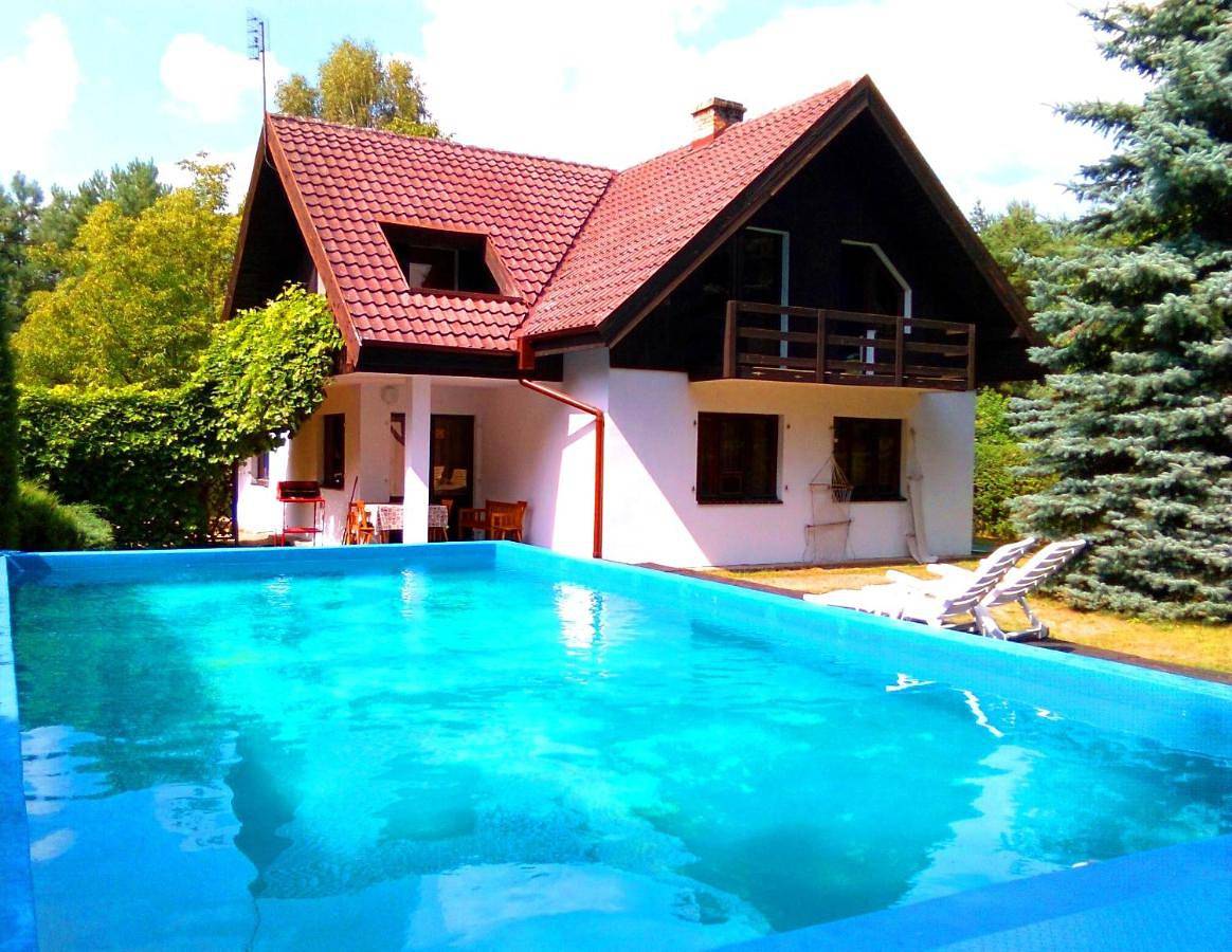 Chalet Dom z basenem in Kreis Schwiebus