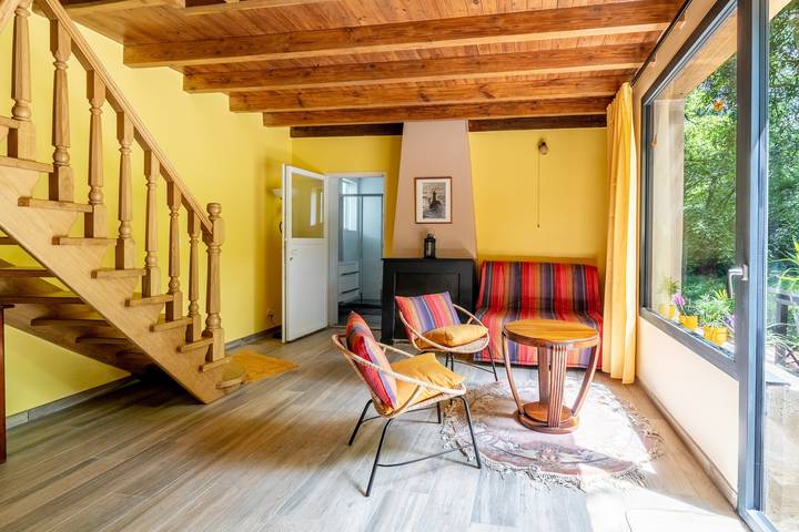 Forest Cottage 'Maison forestière Pleine Nature Kerdary' with Private Terrace, Garden & Wi-Fi in Nivillac, Vannes region