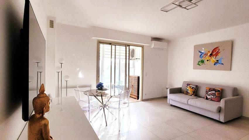 Gîte pour 2 personnes, avec vue et terrasse dans Port De La Pointe Croisette - 3