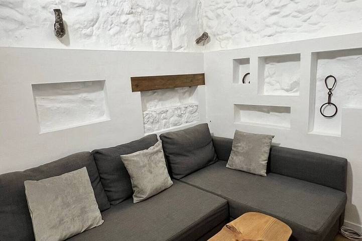 La Cuadra. Peace and tranquility in a privileged rural setting in Villaluenga del Rosario, Pueblos Blancos