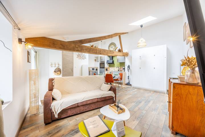 Holiday Home 'Les Gats' with Wi-Fi in Saint-Hilaire-le-Vouhis, La Roche-sur-Yon region