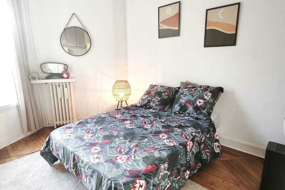 Entire apartment, Stay in an elegant apartment in Montrouge in Montrouge, Hauts-de-Seine