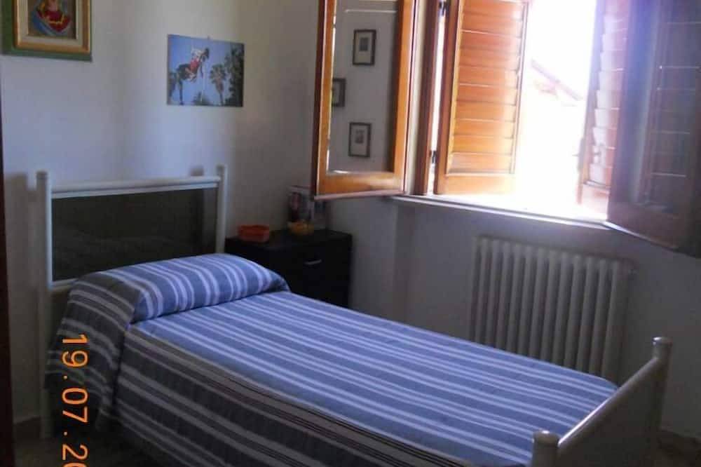 Appartement entier, Maison pour familles, pour les amis aussi avec leurs animaux in La Lama, Taranto
