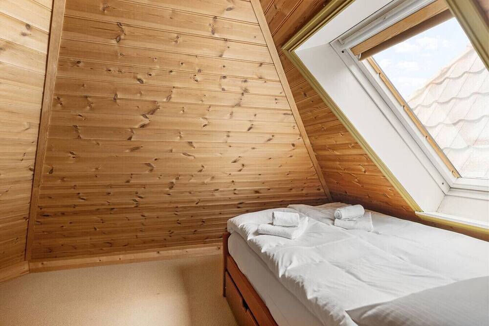 City Center Gem | Traditional Bergen Style in Bergenhus, Bergen