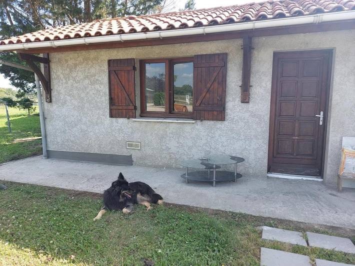 Location de vacances pour 4 personnes, avec terrasse à Saint-Denis-de-Pile