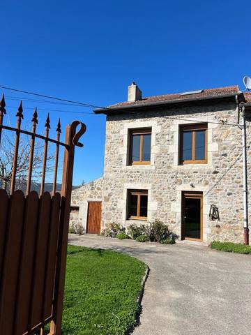 Gîte pour 6 personnes, avec vue et jardin à Monistrol-sur-Loire