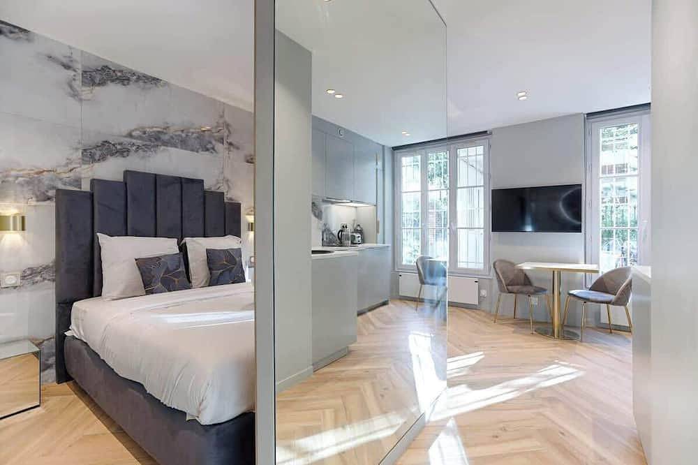 Entire apartment, Porte Maillot Charming Apartment in Neuilly-sur-Seine, Hauts-de-Seine