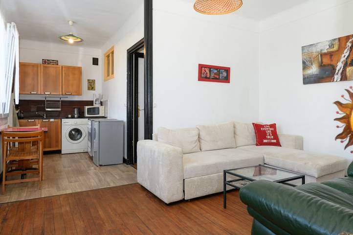 Ganze Wohnung, Großes T2 mit freiem Ausblick in Lorient, Côte des Mégalithes