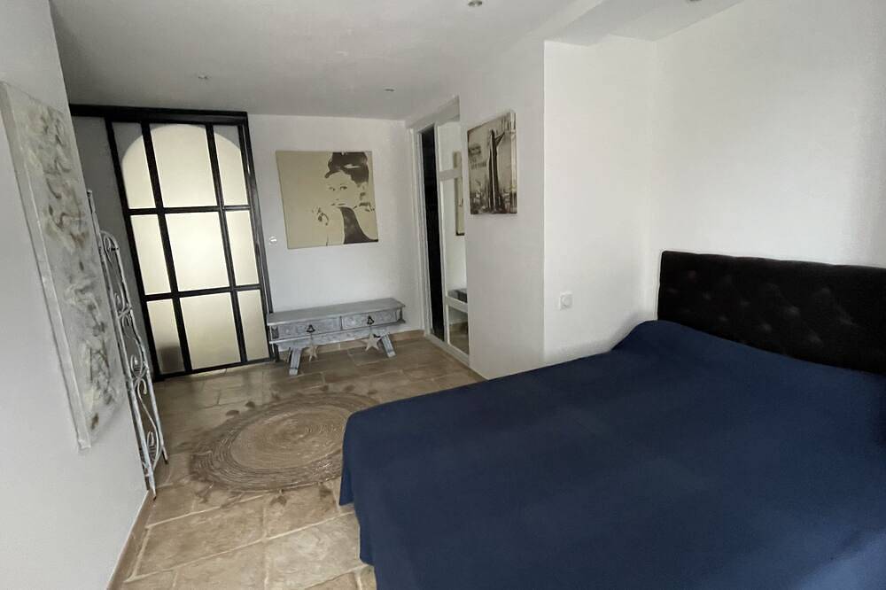 Appartement entier, Cervione, rez de chaussée villa très spacieux 2 personnes - Piscine chauffée in Cervione, Arrondissement de Corte