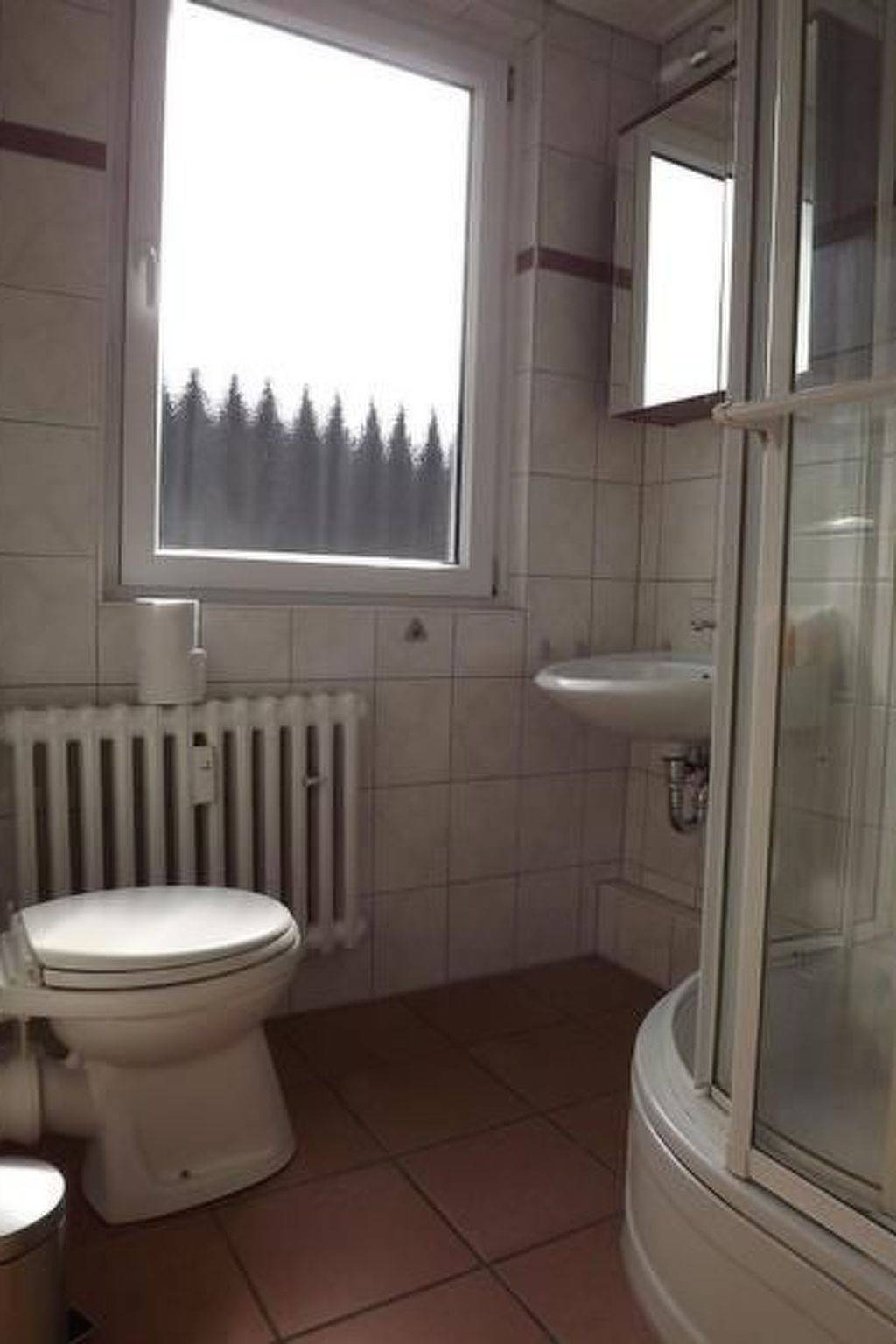 Entire apartment, Mit Garten, Grill und Terrasse in Oberhausen, Ruhr district