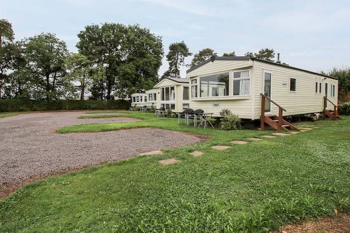 Static caravan for 8 people in Shropshire