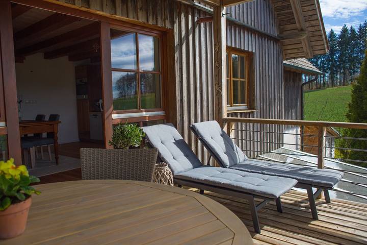 Ferienwohnung für 4 Personen, mit Balkon und Garten sowie Ausblick in Ostrach