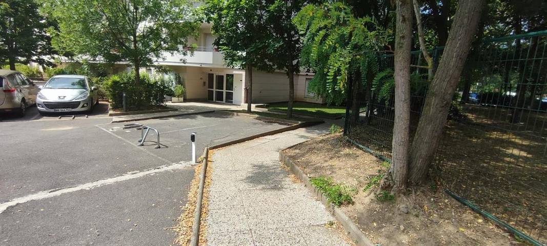 Gîte pour 8 personnes, avec vue et jardin, animaux acceptés à Nanterre - 2