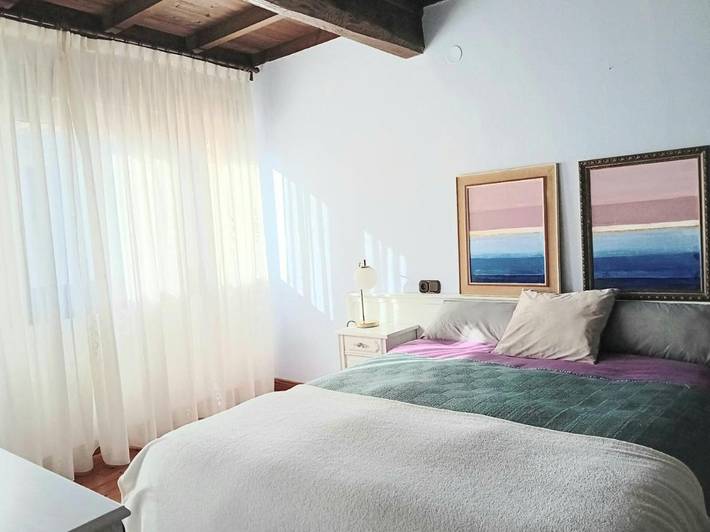 Location de vacances pour 8 personnes, avec balcon dans Balmori