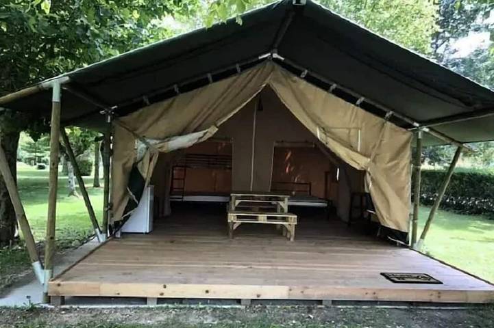 Mobil home pour 4 personnes à Saint-Séverin