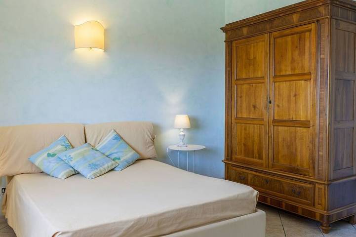Alleinstehendes Ferienhaus mit  W-Lan, privatem Pool, Klimaanlage, Tv, Innenhof, Haustiere erlaubt in Trevignano Romano, Braccianosee