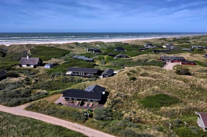 Ferienhaus für 8 Personen, mit Terrasse und Sauna sowie Whirlpool in Løkken
