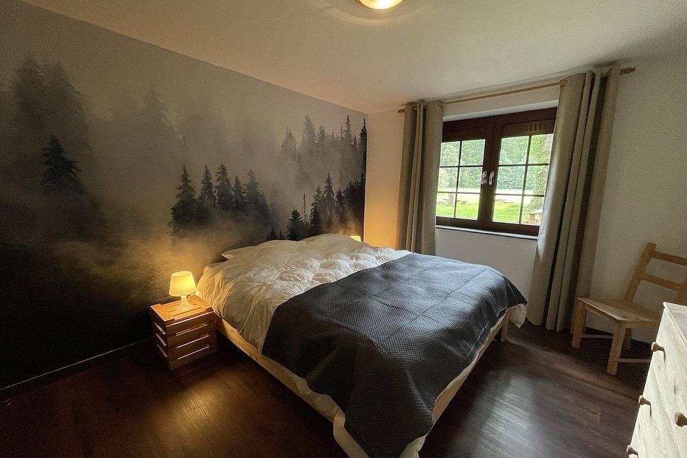 Ardennenvilla mit Garten am Flussufer und Aussicht in Sankt Vith, Naturpark Hohes Venn