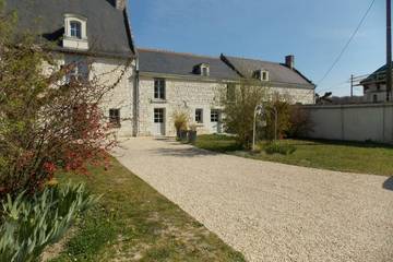Gîte pour 5 personnes, avec jardin à Huismes
