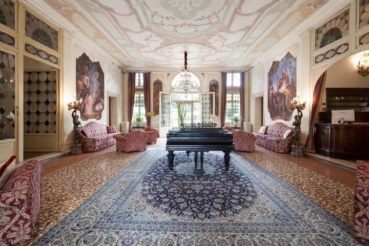 Hôtel pour 2 personnes, avec Terrasse ainsi que Jardin et Piscine à Mogliano Veneto