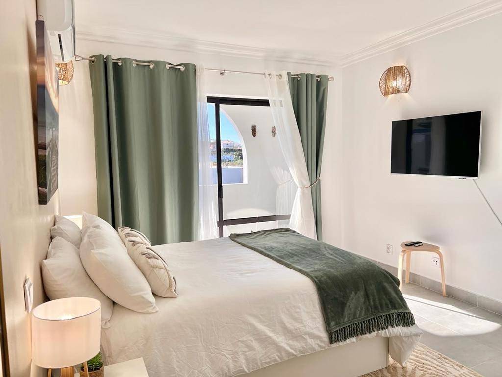 Apartamento inteiro, Oásis de verão- 2 bedrooms flat with swimming pool in Sagres, Parque Natural do Sudoeste Alentejano e Costa Vicentina