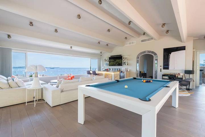 Luxury Panoramic Sea View 5* Villa Pool  Beach Within Walking Distance in Cannes La Bocca, Cannes