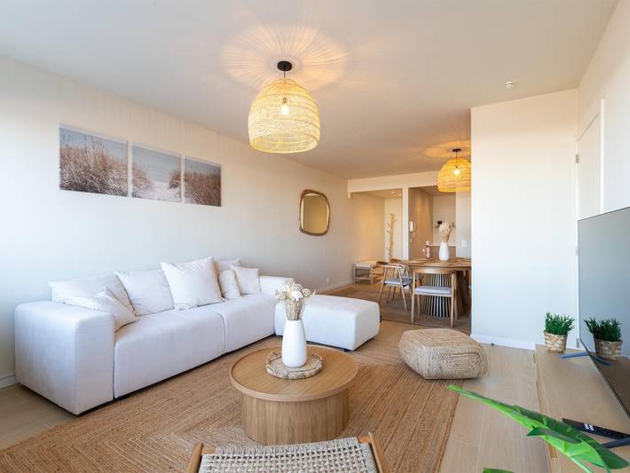 Ganze Wohnung, Schön renovierte Wohnung am Zeedijk in Blankenberge, Belgische Küste